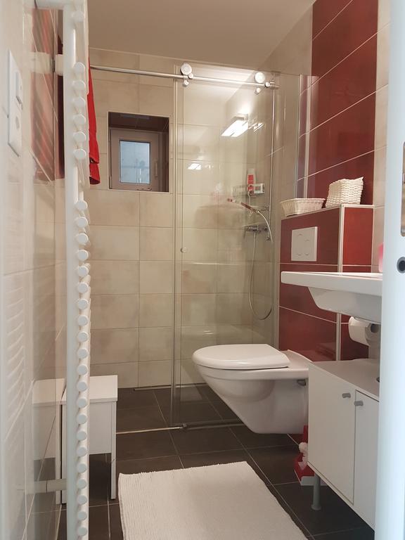 קראנס-מונטנה Appartement D'Hotes An Kaz La מראה חיצוני תמונה